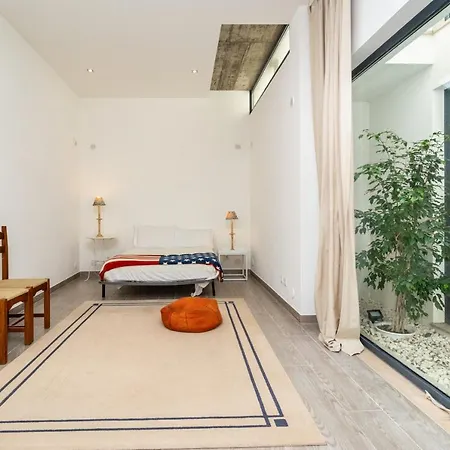 Pool Retreat In Sesimbra