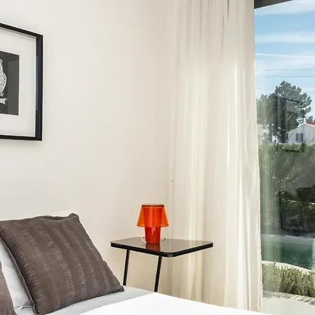 Holiday home Pool Retreat In *